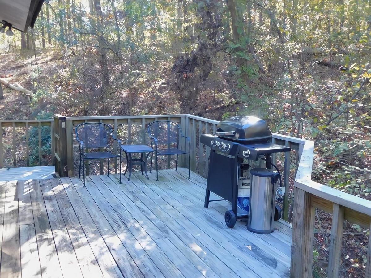 Secluded Home With Mini Waterfall And A Creek In Hot Springs Exterior photo